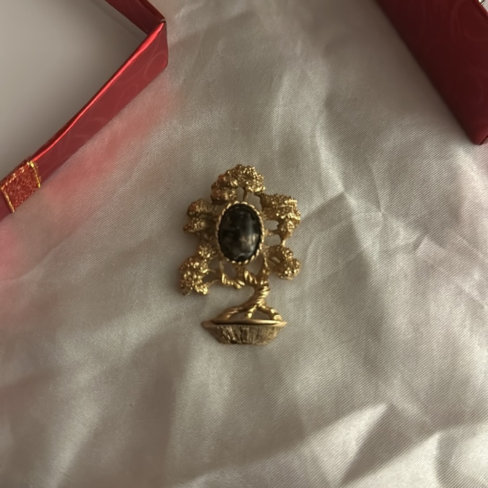 Vintage Amway Bonsai Tree Pin Brooch